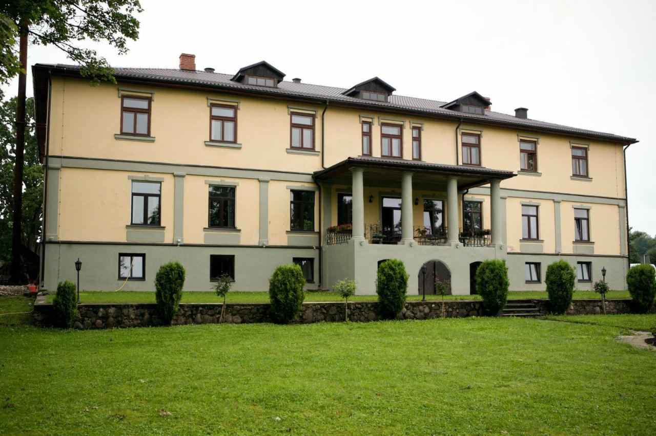 Hotel Grasu Pils Cesvaine Exterior photo